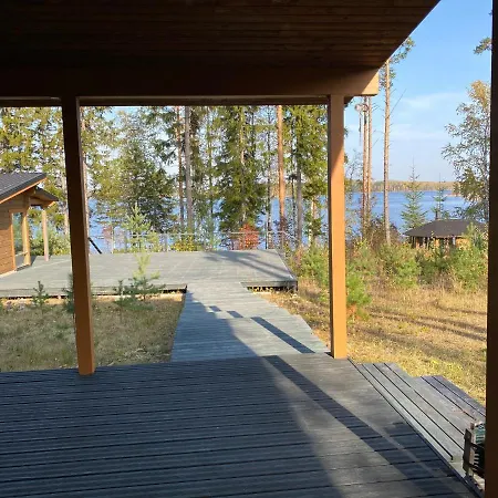 Casa de Férias Comfortable Cottage And Sauna On The Shores Of Lake Saimaa, Puumala