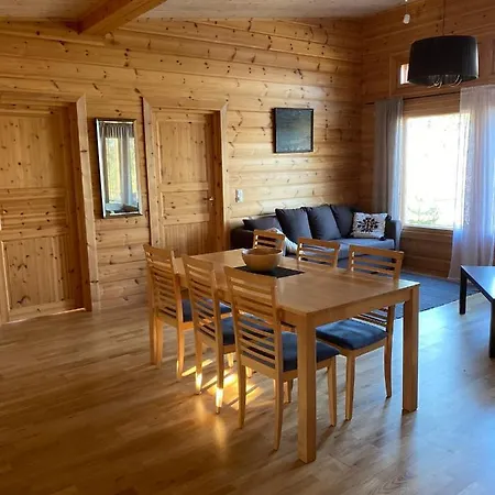 Comfortable Cottage And Sauna On The Shores Of Lake Saimaa, Puumala Casa de Férias