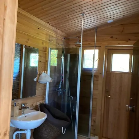 Casa de Férias Comfortable Cottage And Sauna On The Shores Of Lake Saimaa, Puumala Puumala